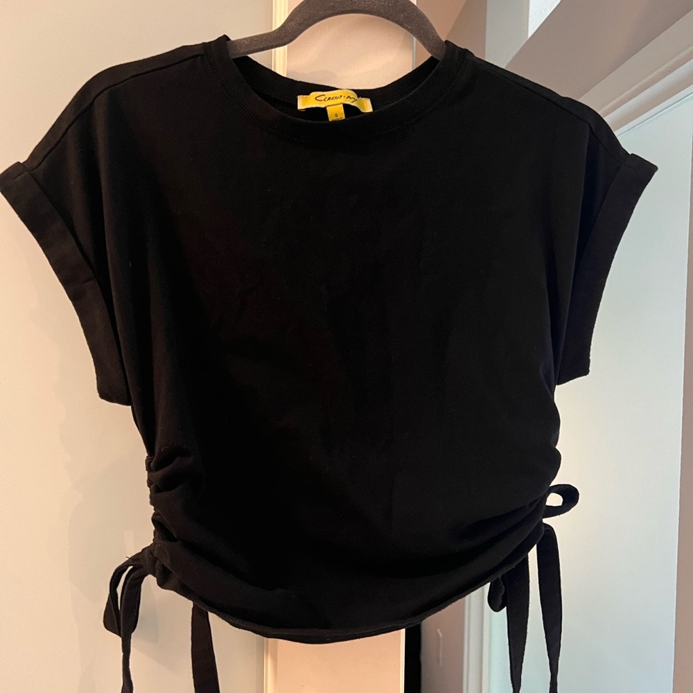 Side Ruched Top